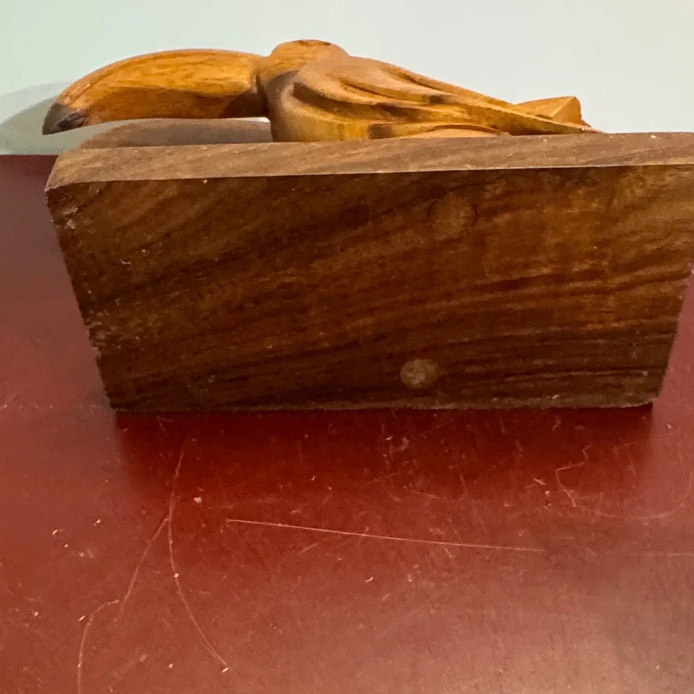 Vintage hand-carved wooden toucan figurine (MCM)